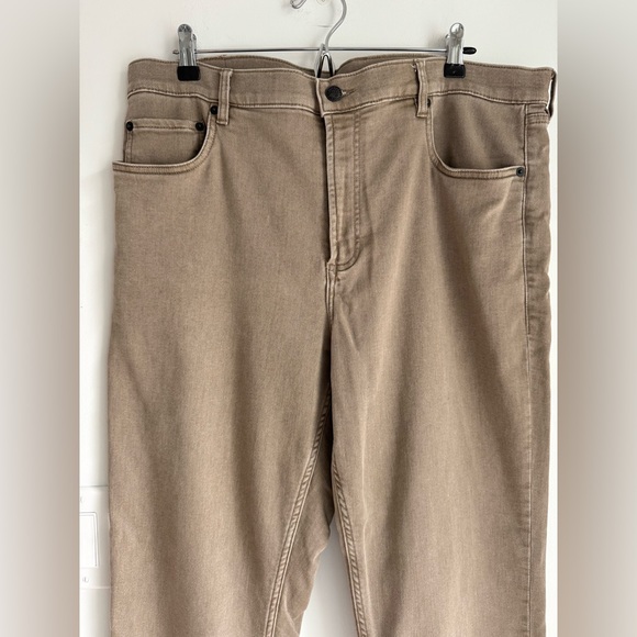FAHERTY Stretch Terry 5-Pocket Pant - Desert Khaki Size 38/32 - Picture 3 of 16